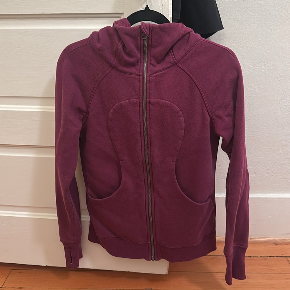 Lululemon Scuba size 6